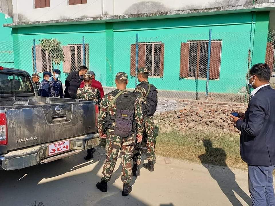 धनगढीमा मतदान स्थल नजिकै बम विस्फोट 