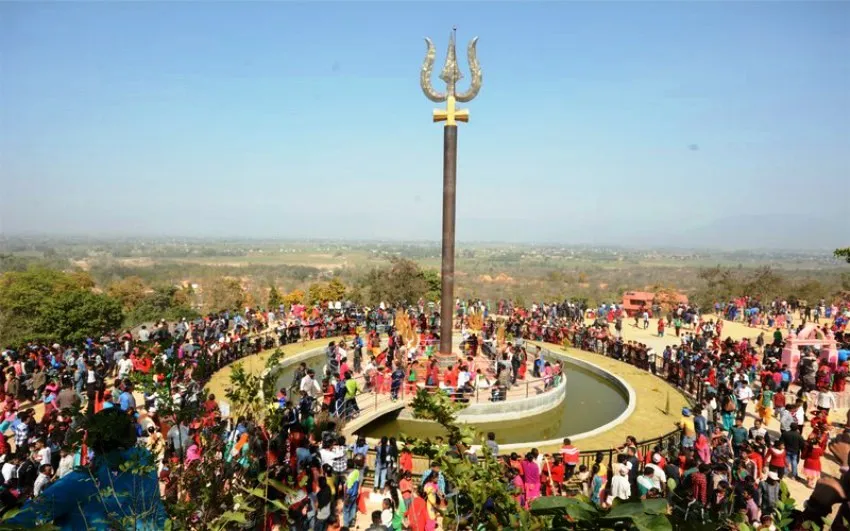 दाङको धारापानीमा बढ्यो पर्यटकको चहलपहल
