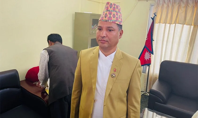 सुदूरपश्चिमका मुख्यमन्त्री सोडारीले लिए शपथ