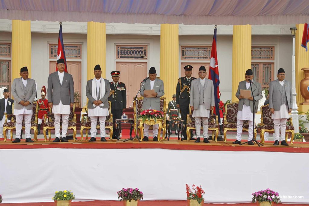 ओलीको २२ सदस्यीय मन्त्रिपरिषदमा को को अँटाए ?